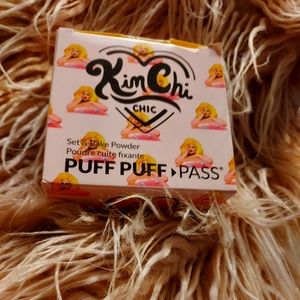 Kim Chi setting powder